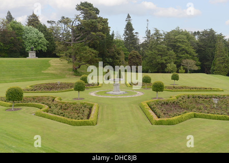 Belle Powerscourt Gardens dans le comté de Wicklow, en Irlande. Banque D'Images