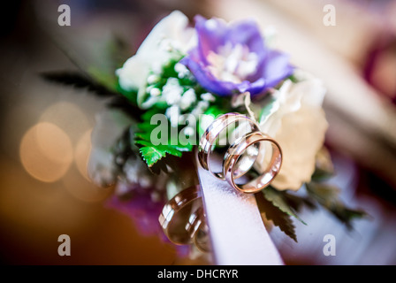 Les anneaux de mariage. Selective focus Banque D'Images