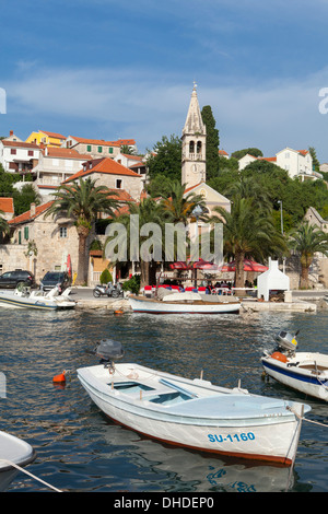 Splitska Harbour, île de Brac, la côte dalmate, en Croatie, en Europe Banque D'Images