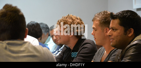 Sam Holden poker player prenant part à un tournoi de poker à Londres Banque D'Images