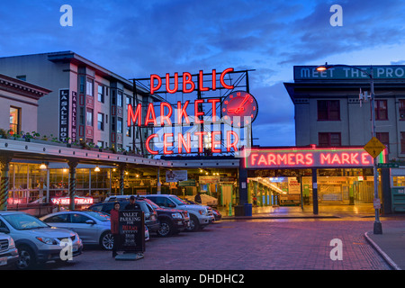 Le Pike Place Market, Seattle, État de Washington, États-Unis d'Amérique, Amérique du Nord Banque D'Images