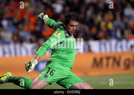 Nicosie, Chypre. 07Th Nov, 2013. Cédric Carrasso joueur Bordeaux l pendant leurs Europa League match de football againsta au stade GSP Apoel Nicosie à Nicosie, Chypre, Jeudi, Novembre 07, 2013 Credit : Yiannis Kourtoglou/Alamy Live News Banque D'Images