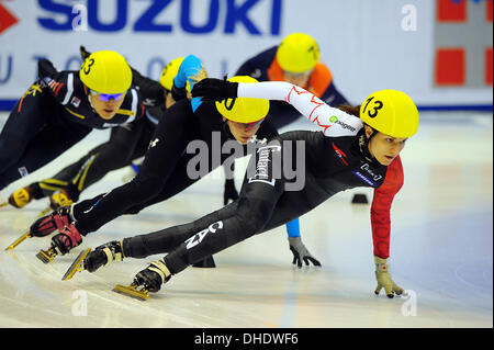 Torino, Italie. 07Th Nov, 2013. Jessica Hewitt du Canada au cours de l'USI Patinage de vitesse courte piste coupe du monde. Credit : Action Plus Sport/Alamy Live News Banque D'Images