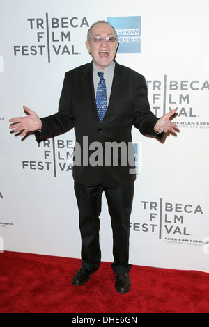 Alan Dershowitz , 2012 Tribeca Film Festival - "Knife Fight' premiere arrivées - New York City, USA - 25.04.12 Banque D'Images