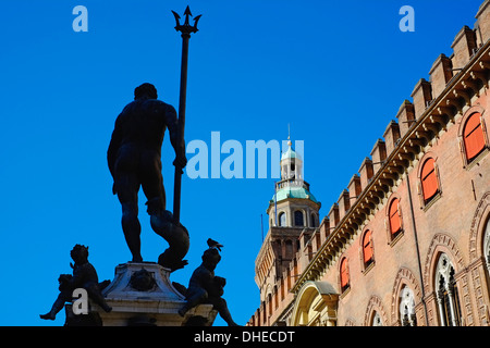 Fontana del Nettuno, Piazza Maggiore, Bologne, Emilie-Romagne, Italie, Europe Banque D'Images