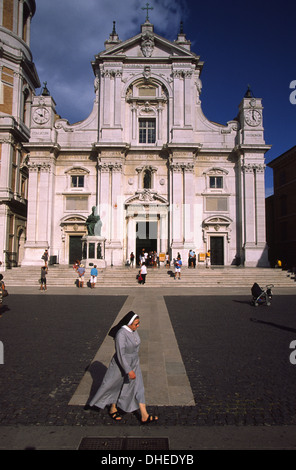 Sanctuaire de la sainte maison, Loreto, Marches, Italie, europe, Banque D'Images