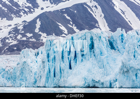 Face au Glacier Monacobreen, Spitsbergen, Svalbard, Norvège, Scandinavie, Europe