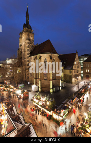 Foire de Noël sur la place Schillerplatz Schwanenburg, église, Stuttgart, Baden Wurtemberg, Allemagne, Europe Banque D'Images