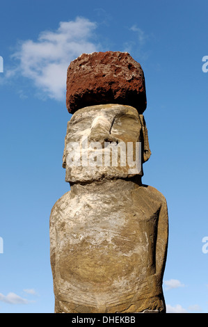 Ahu Tongariki où 15 statues moai stand avec le dos à l'océan, l'île de Pâques, l'UNESCO World Heritage Site, Chili Banque D'Images