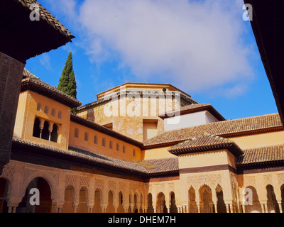 Patio de los Leones à Palacios Nazaries de l'Alhambra à Grenade, Andalousie, Espagne Banque D'Images