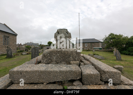 Demeure d'une Croix antique du Xe siècle, Église Saint-Buryan. À Cornwall, Angleterre, Royaume-Uni. Banque D'Images