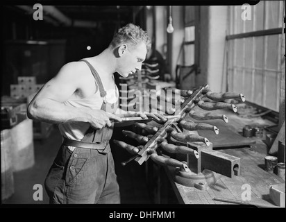 Mt. Holyoke, Massachusetts - Paragon Rubber Co. et le caractère américain Doll. Poupée en caoutchouc Construction de moules. 518346 Banque D'Images