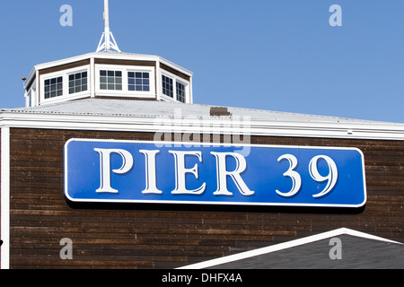 Entrée de Pier 39, Fisherman's Wharf, San Francisco, Californie. Banque D'Images