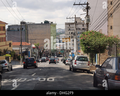 Les rues de banlieue dans la ville de Sao Paulo Banque D'Images