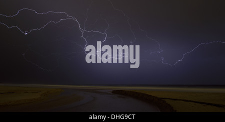 Nuage à nuage Banque D'Images