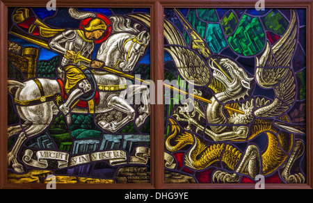 Anvers, Belgique - 5 SEPTEMBRE : duel de glace de Saint Georeg avec le diable dans Joriskerk ou st. George church Banque D'Images