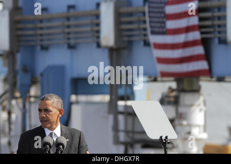 La Nouvelle-Orléans, Louisiane, Etats-Unis, . Nov 8, 2013. Le président des États-Unis Barack Obama parle du port de la Nouvelle Orléans à La Nouvelle-Orléans, Louisiane le 8 novembre 2013. © Dan Anderson/ZUMAPRESS.com/Alamy Live News Banque D'Images