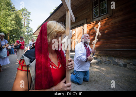 Pèlerinages chrétiens orthodoxes à la sainte montagne de Grabarka en Pologne Banque D'Images