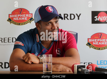 - South African Cricket Vernon Philander dévoilée lors d'une conférence de presse en tant que joueur d'outre-mer de la CCC Kent pour 2013 Banque D'Images