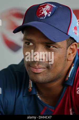 - South African Cricket Vernon Philander dévoilée lors d'une conférence de presse en tant que joueur d'outre-mer de la CCC Kent pour 2013 Banque D'Images