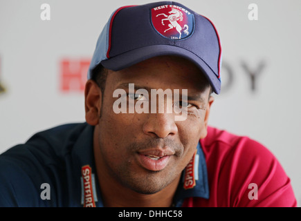 - South African Cricket Vernon Philander dévoilée lors d'une conférence de presse en tant que joueur d'outre-mer de la CCC Kent pour 2013 Banque D'Images