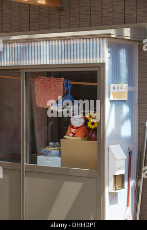 La maison pour tous- Kamaishi, Kamaishi, au Japon. Architecte : Riken Yamamoto, 2013. Compte tenu de la franchise maisons occupées. Banque D'Images