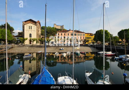 Près de Angera sur la côte est du Lac Majeur, lombardia, Italie Banque D'Images