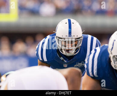 Indianapolis, IN, USA. 10 nov., 2013. 10 novembre 2013 : Indianapolis Colts d'utiliser de nouveau Donald Brown (31) l'attend au cours de la NFL match entre la Saint Louis Rams et les Indianapolis Colts au Lucas Oil Stadium à Indianapolis, IN. Les Saint Louis Rams défait les Indianapolis Colts 38-8. © csm/Alamy Live News Banque D'Images