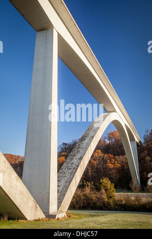 Natchez Trace Parkway Bridge près de Franklin Tennessee - fait partie de l'historique 444 Mile Road from Nashville à Natchez, États-Unis Banque D'Images