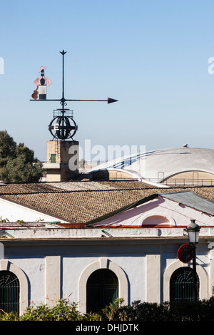 Tio Pepe girouette au bodegas Gonzalez Byass, record mondial Guinness du plus grand girouette qui fonctionne. Jerez de la Frontera, Cadix, Espagne. Banque D'Images