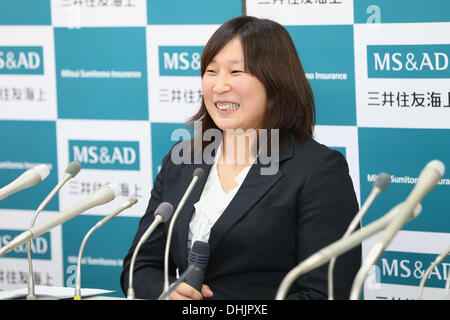 Tokyo, Japon. 12 nov., 2013. Yoshie Ueno Judo : une conférence de presse pour annoncer la retraite de Yoshie Ueno à Tokyo, au Japon . Credit : AFLO SPORT/Alamy Live News Banque D'Images