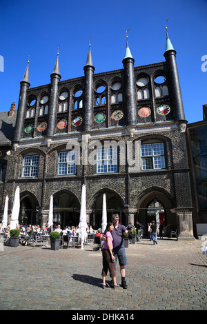 Hôtel de ville et la place du marché, la ville hanséatique de Lübeck, Schleswig-Holstein, Allemagne Banque D'Images