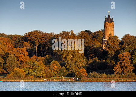 La tour flatowturm, parc de Babelsberg, à Potsdam, Brandebourg, Allemagne Banque D'Images