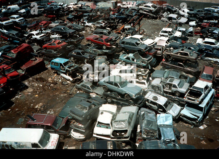 Vue aérienne de ferraille automobile dans Willets Point à Flushing, Queens, New York le 18 juillet 1999. Banque D'Images