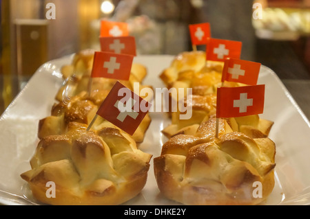 Gâteau avec petite suisse flagg, 1er août Fête nationale, Zurich, Suisse Banque D'Images