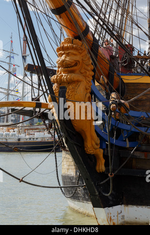 Figure de proue du Götheborg, une réplique d'un suédois du xviiie siècle, Compagnie des Indes, participant de la Tall Ships Races 2013. Banque D'Images