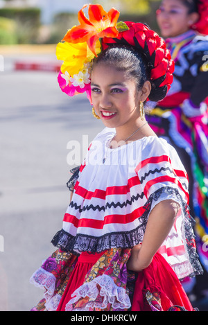 Un participant à la 13e édition de la Journée internationale hispanique Parade à Las Vegas Banque D'Images