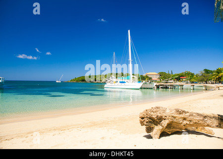 Seascape de Half Moon Bay, Roatan Banque D'Images