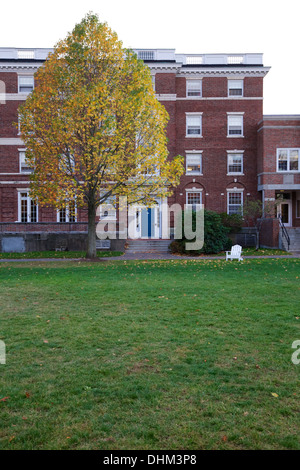 Maison de Cabot au bâtiment dortoir Quad Radcliffe, une partie de l'Université de Harvard à Cambridge, MA, USA, à l'automne 2013. Banque D'Images