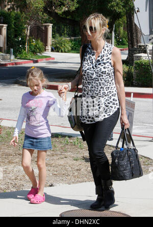 Hedi Klum et Leni Samuel Heidi Klum et ses enfants profitez d'une journée en famille à Coldwater Canyon Park Los Angeles, Californie - 06.05.12 Banque D'Images