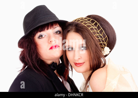 Portrait de deux jeunes amis féminins - Isolated on White Banque D'Images