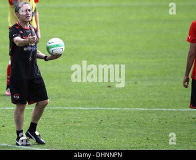 Alicante, Espagne. 13 nov., 2013. Le football international avant-match amical pratique avant l'Autriche contre l'équipe de France match amical patron Marcel Koller AUT © Plus Sport Action/Alamy Live News Banque D'Images