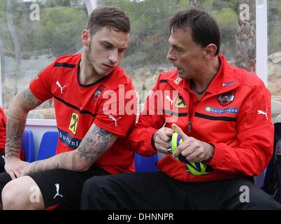 Alicante, Espagne. 13 nov., 2013. Le football international avant-match amical pratique avant l'Autriche contre USA match amical Marko Arnautovic et Zeugwart Jovo Marjanovic AUT © Plus Sport Action/Alamy Live News Banque D'Images