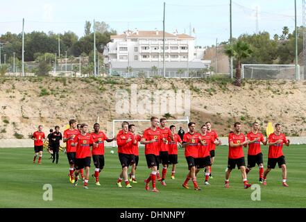Alicante, Espagne. 13 nov., 2013. Le football international avant-match amical pratique avant l'Autriche contre USA match amical l'équipe de l'AUT © Plus Sport Action/Alamy Live News Banque D'Images