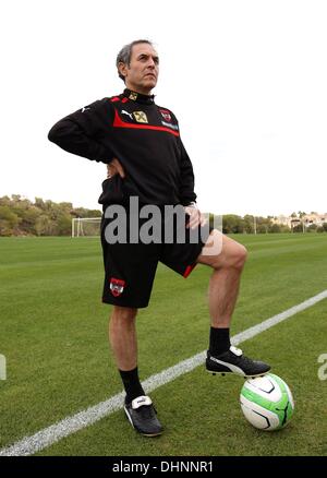 Alicante, Espagne. 13 nov., 2013. Le football international avant-match amical pratique avant l'Autriche contre l'équipe de France match amical patron Marcel Koller AUT © Plus Sport Action/Alamy Live News Banque D'Images