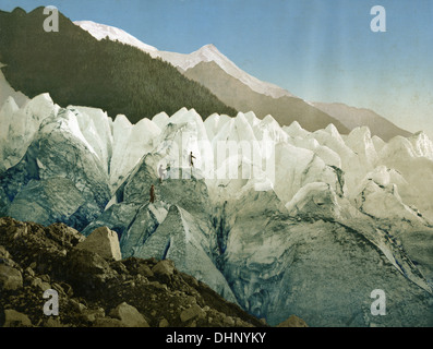 Photochrom Antique photographie, vers 1860, des grimpeurs dans la glace pyramides au glacier des Bossons, Chamonix-Mont-Blanc, France. Banque D'Images