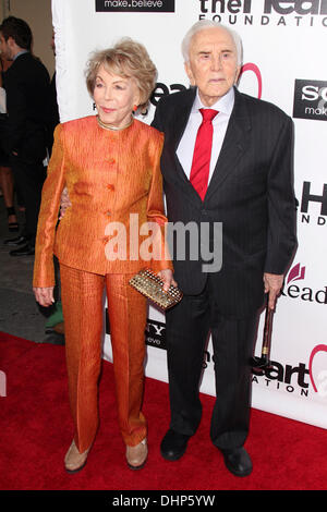 Kirk Douglas, Anne Douglas le Gala de la fondation du Cœur Los Angeles, Californie - 10.05.12 Banque D'Images