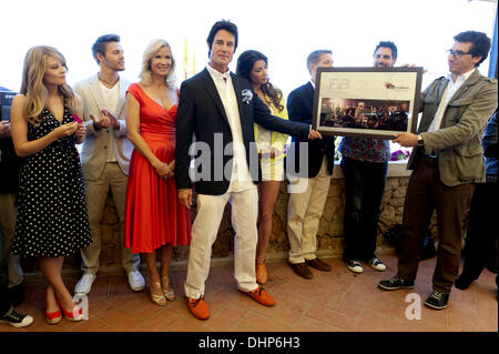 Kimberly Matula, Scott Clifton, Katherine Kelly Lang, Ronn Moss, Jacqueline MacInnes Wood, Bradley Bell et Don Diamont 'Gloire et Beauté' conférence de presse italienne Bari, Italie - 10.05.12 Banque D'Images