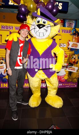 George Sampson 'Top Cat 3D' à la vue West End - Intérieur : Londres, Angleterre - 13.05.12 ***Pas disponible pour publication dans le Daily Express, le Daily Star et l'Evening Standard. Disponible pour publication dans le reste du monde*** Obligatoire Crédit : Cameron Clegg/WENN.com Banque D'Images