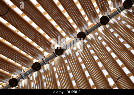 Chevrons en carton dans le carton la cathédrale (conçu par Shigeru Ban), Christchurch, Canterbury, île du Sud, Nouvelle-Zélande Banque D'Images